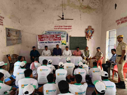 रोजगार सृजन हेतु कैदियों को दिलाया गया डेयरी फार्मिंग का प्रशिक्षण